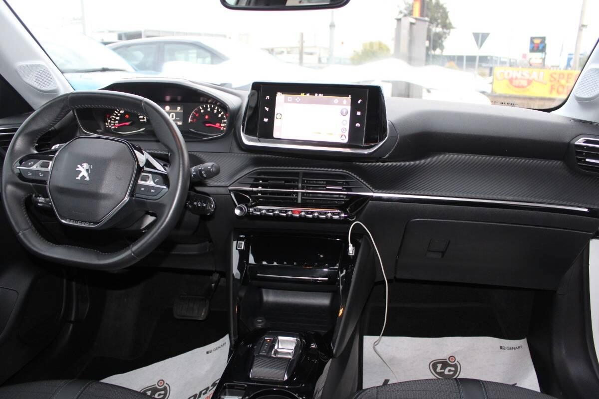 Peugeot 208 1.2 puretech Allure s&s 100cv eat8 Con CARPLAY