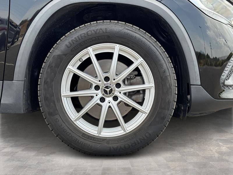 Mercedes GLA 180 180 D Business 8G-DCT