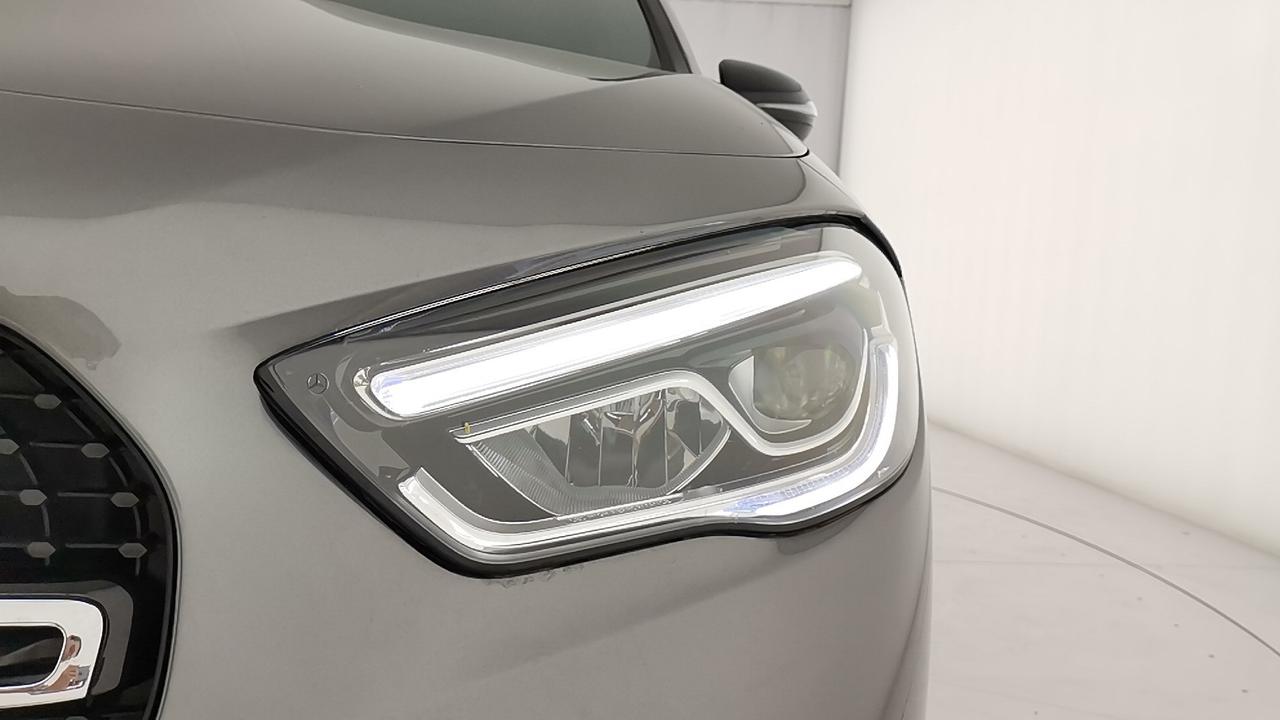 Mercedes-Benz GLA-H247 2020 - GLA 250 e phev (eq-power) Sport Plus auto