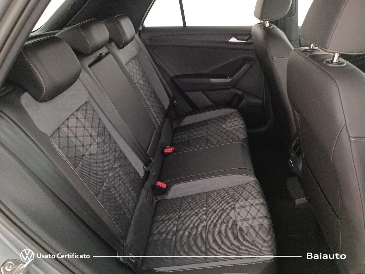 Volkswagen T-Roc 1.0 tsi 115cv r line