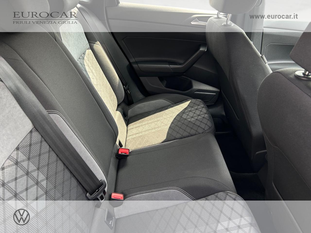 Volkswagen Polo 1.0 tsi r-line 95cv