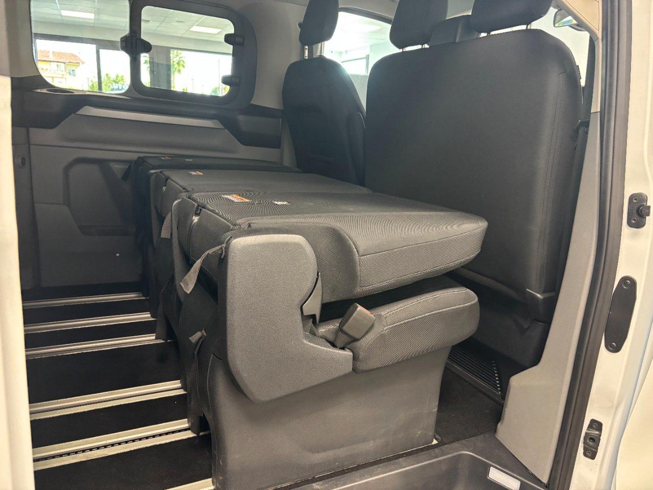 Ford Tourneo Custom 9 Posti Passo Lungo L2 Titanium 2.0 Diesel