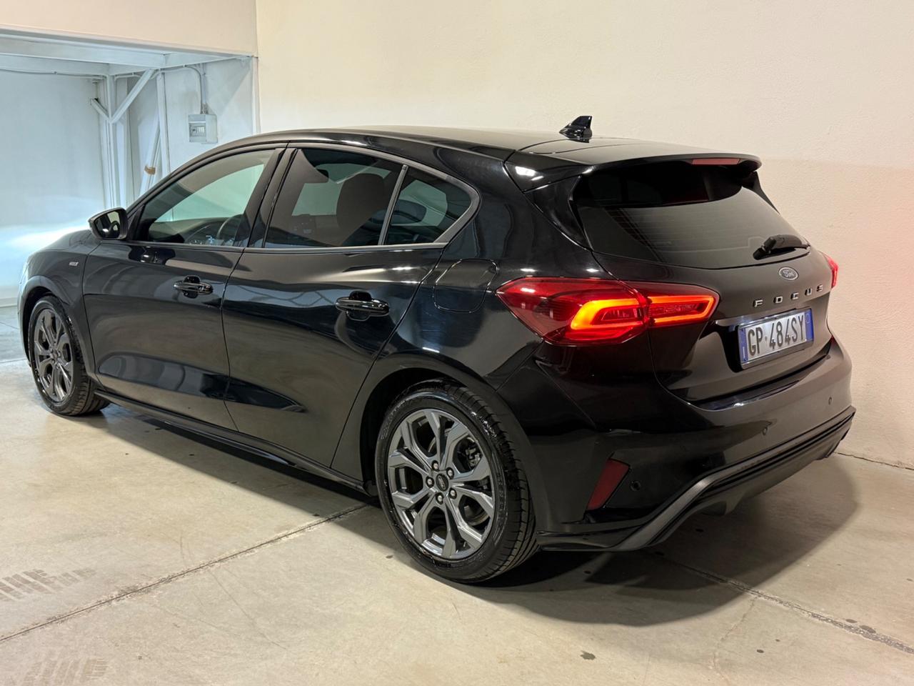 Ford Focus ST-Line Berlina 1.5 EcoBlue 115 CV