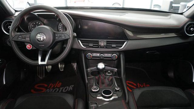 ALFA ROMEO Giulia 2.9 T V6 Quadrifoglio MANUALE TIRATURA LIMITATA