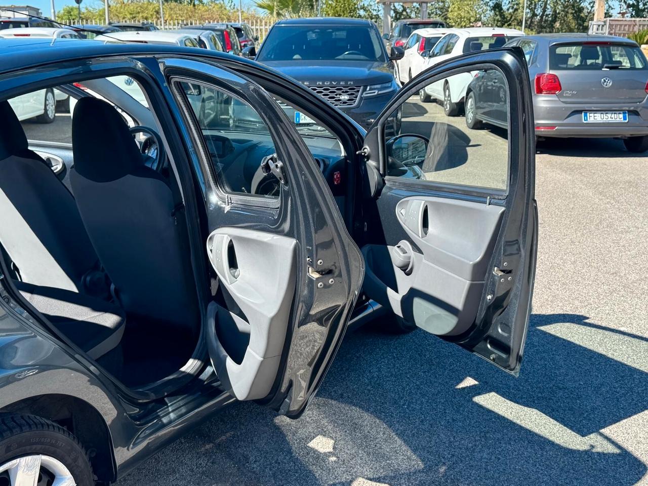 Toyota Aygo 1.0 VVT-I 5P NAVI BLUETOOTH 2011