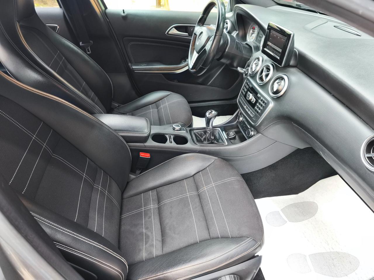 Mercedes-benz A 180 CDI BlueEFFICIENCY Sport AMG