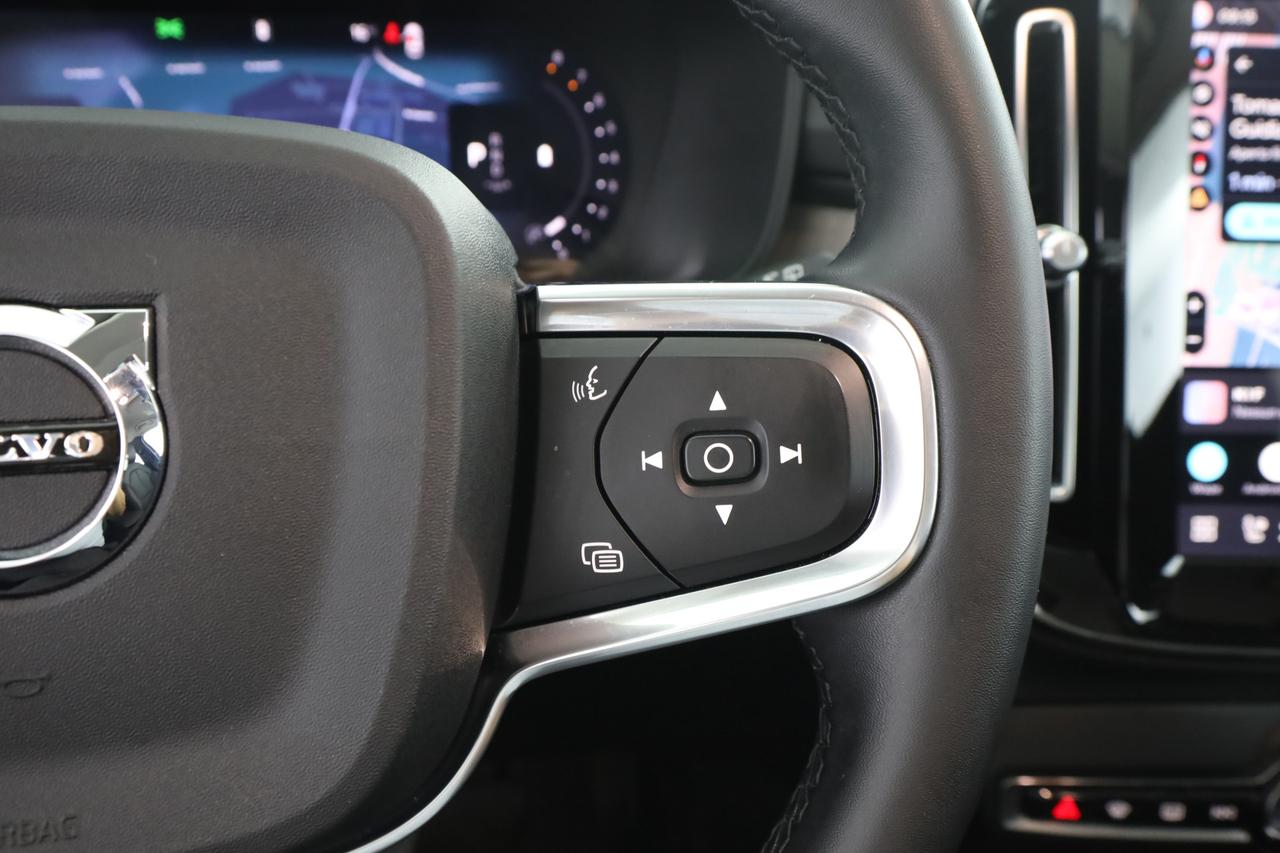 VOLVO XC40 (2017--->) XC40 B3 automatico Core