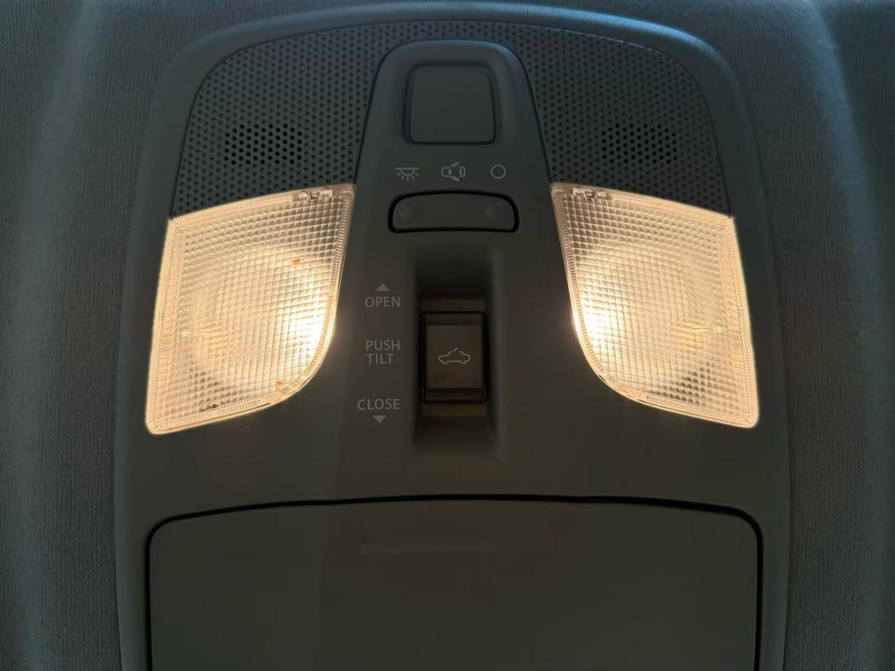 Suzuki Vitara 1.4 Hybrid Top