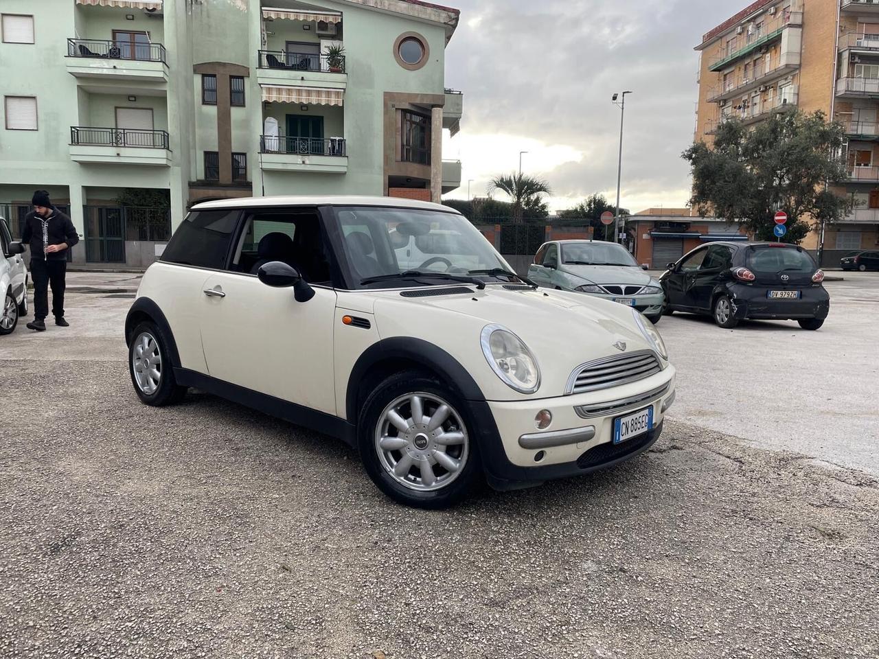 Mini Cooper One 1.6benz Full Soli100milaKM