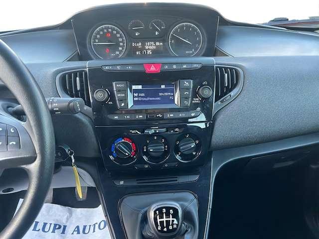 Lancia Ypsilon 1.0 firefly hybrid Gold s&s 70cv