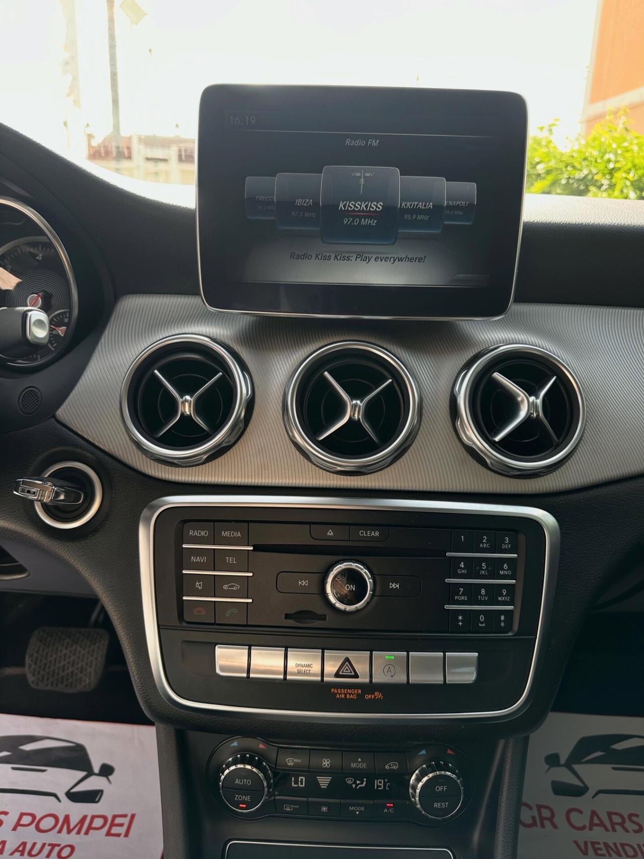 Mercedes-benz GLA 180 d Automatic Premium
