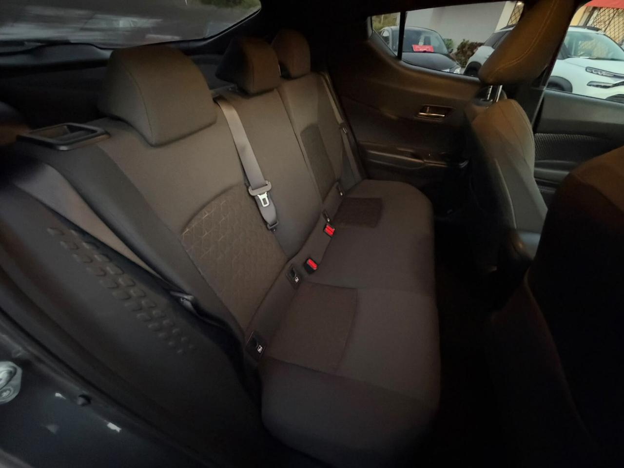 Toyota C-HR 2.0 Hybrid E-CVT Trend NO FINANZIAMENTO