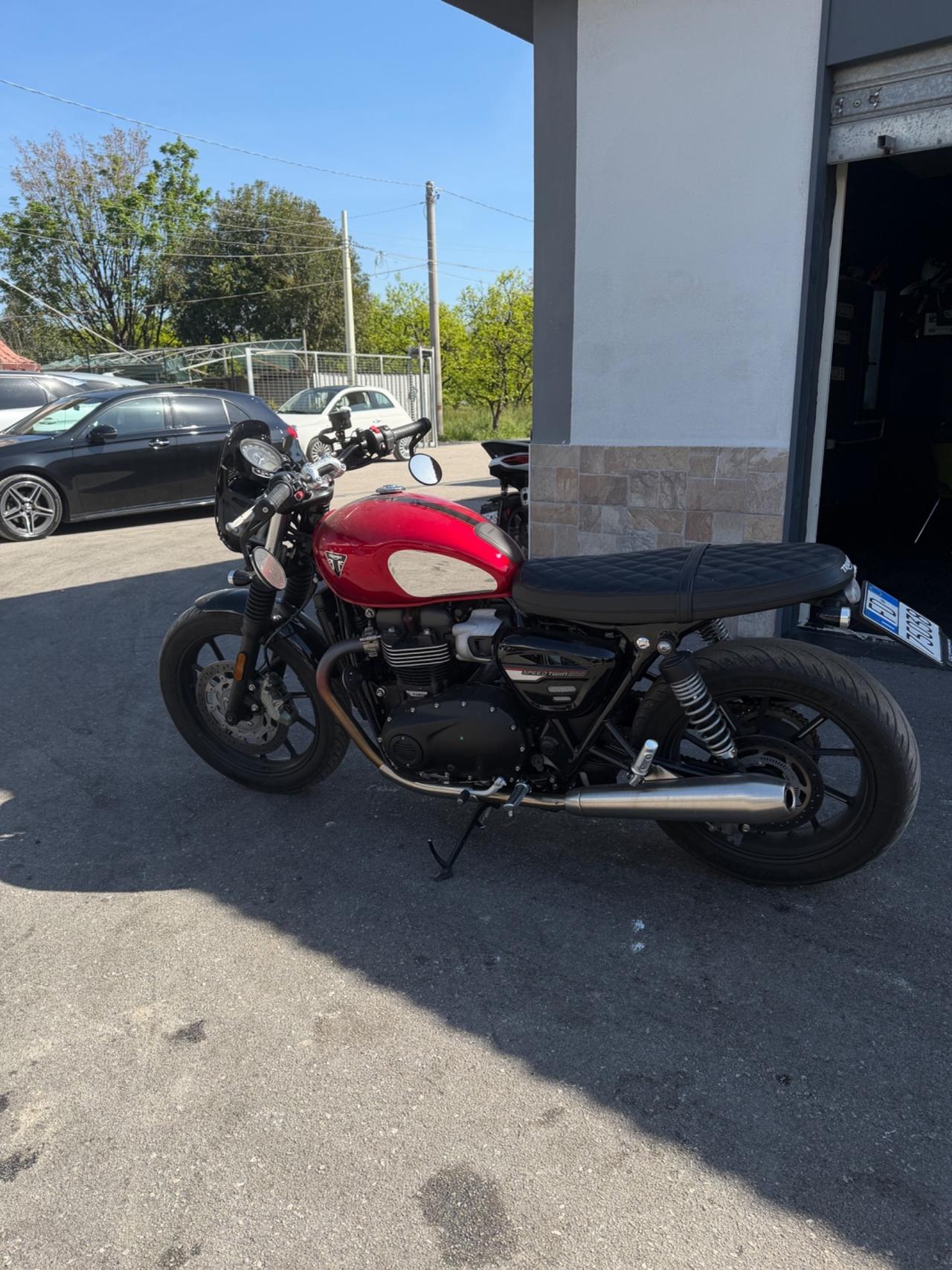 Triumph Speed Twin 900 Crome edition