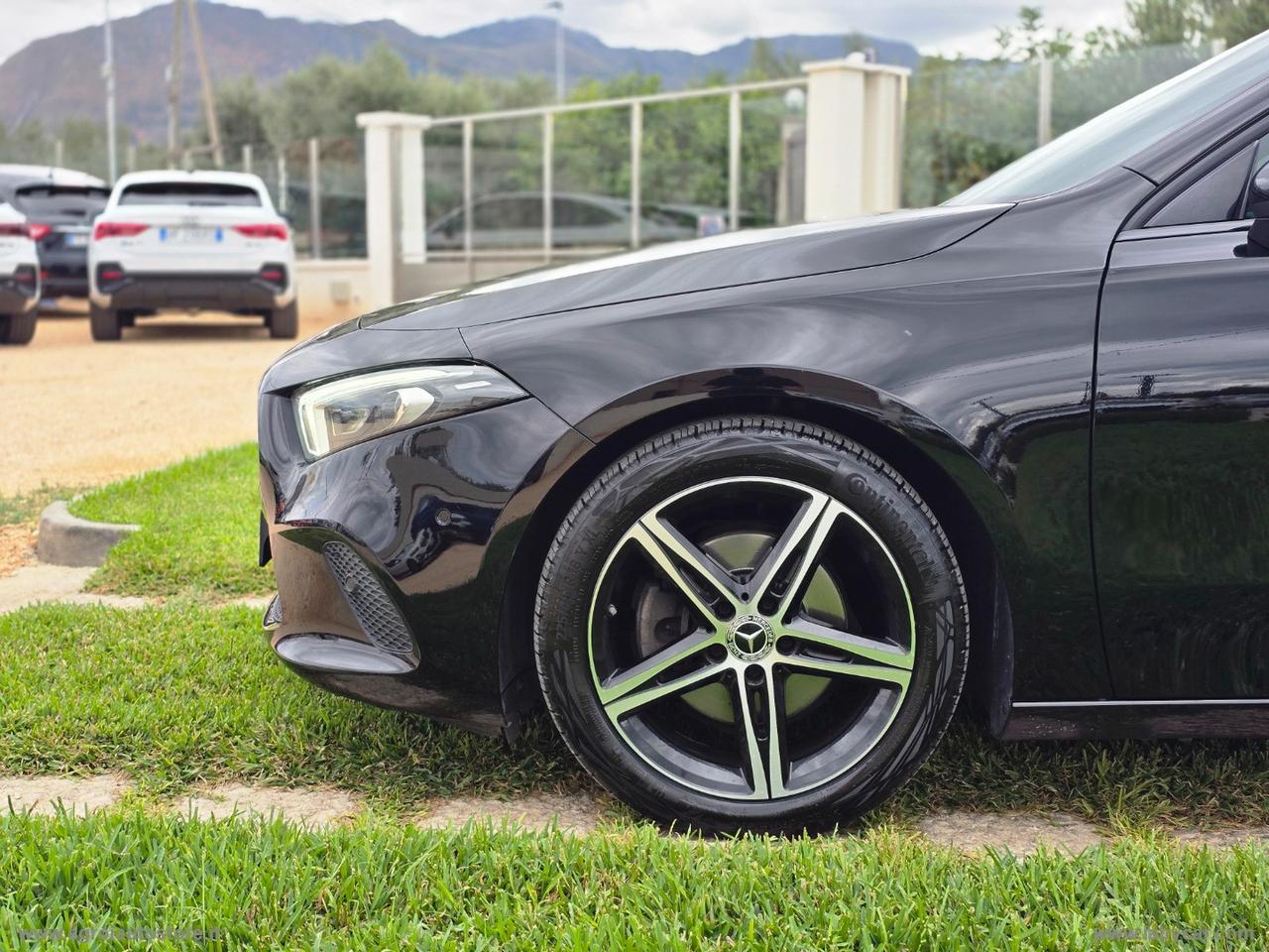 MERCEDES-BENZ A 180 d Sport