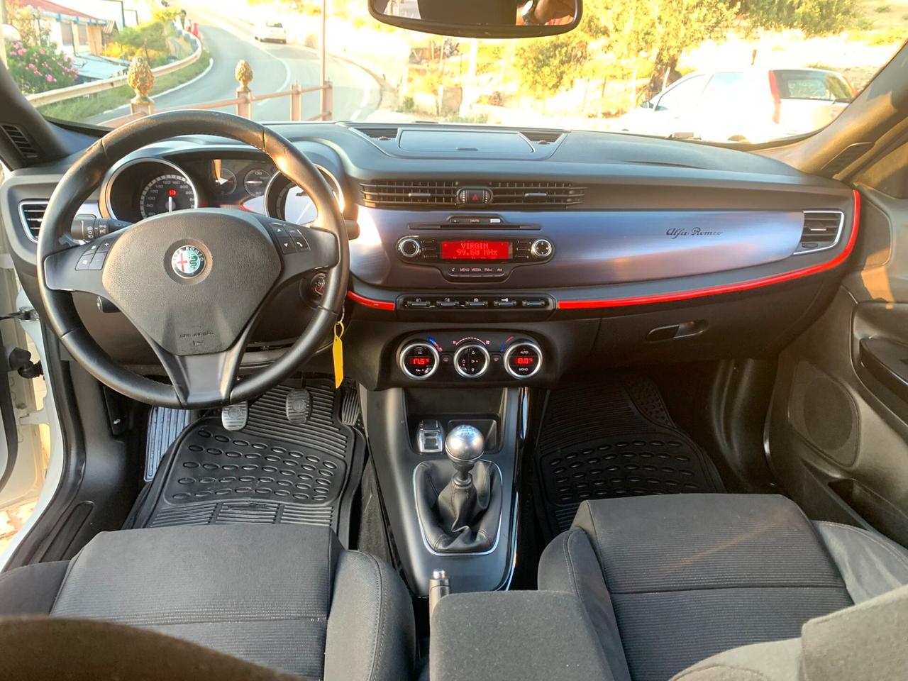 Alfa Romeo Giulietta 2.0 JTDm-2 140 CV Distinctive