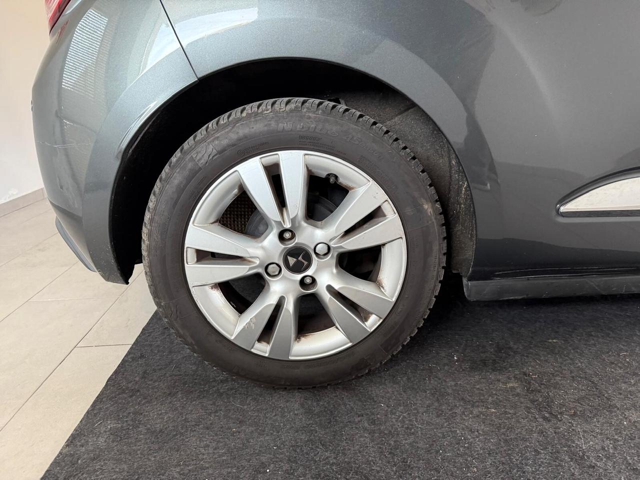 Citroen DS3 1.4 HDi 70 JUST BLACK OK NEOPATENTATI