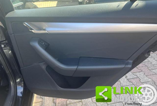 SKODA Octavia 1.6 TDI SCR 115 CV DSG Wagon Executive
