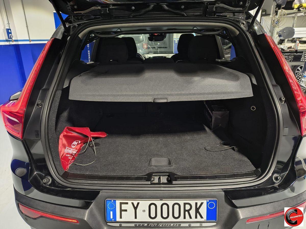 VOLVO - XC40 - D3 AWD Momentum