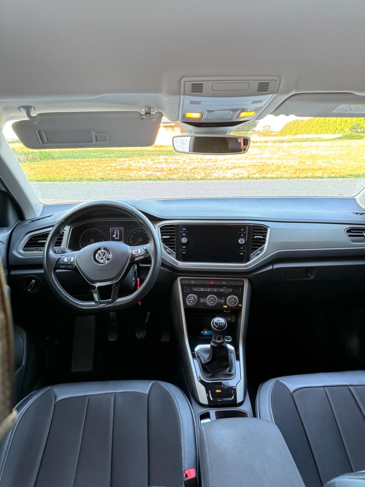 Volkswagen T-Roc 1.6 TDI SCR Business BlueMotion Technology