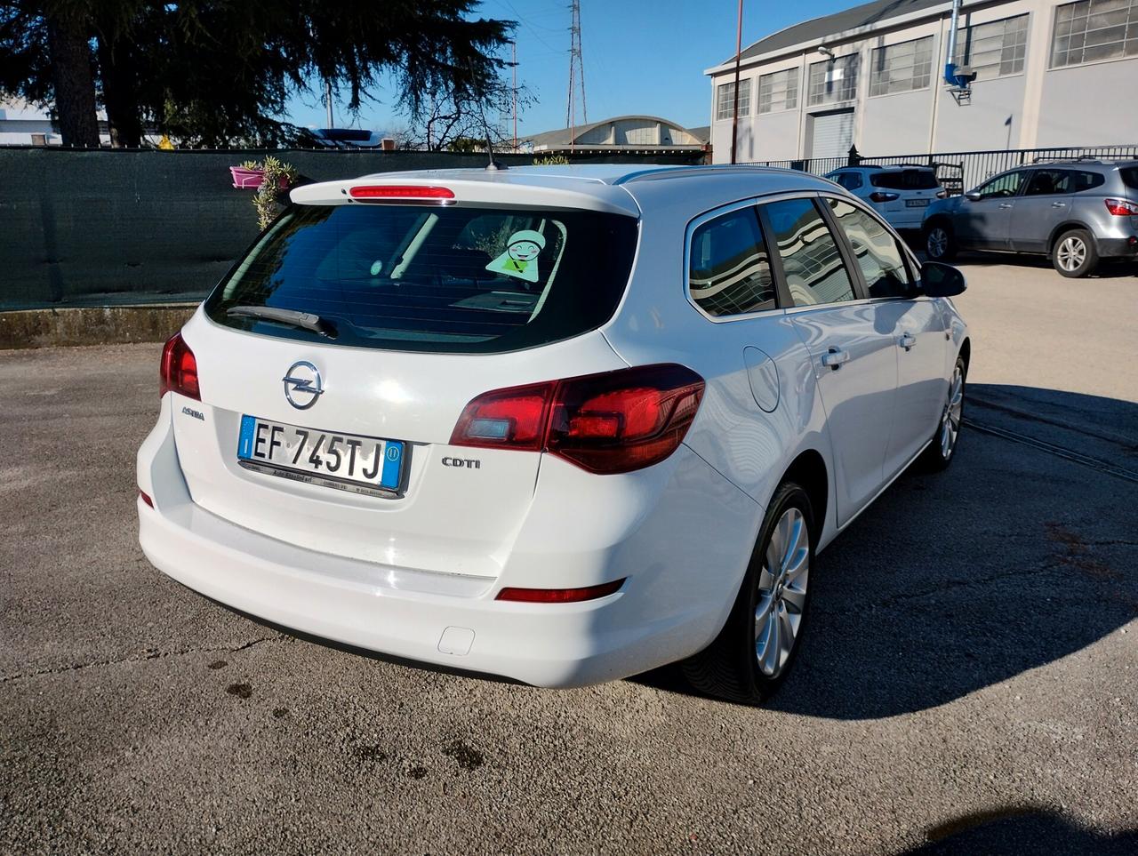 OPEL ASTRA J 1.7 CDTI 125CV Sport Tourer Cosmo 2011