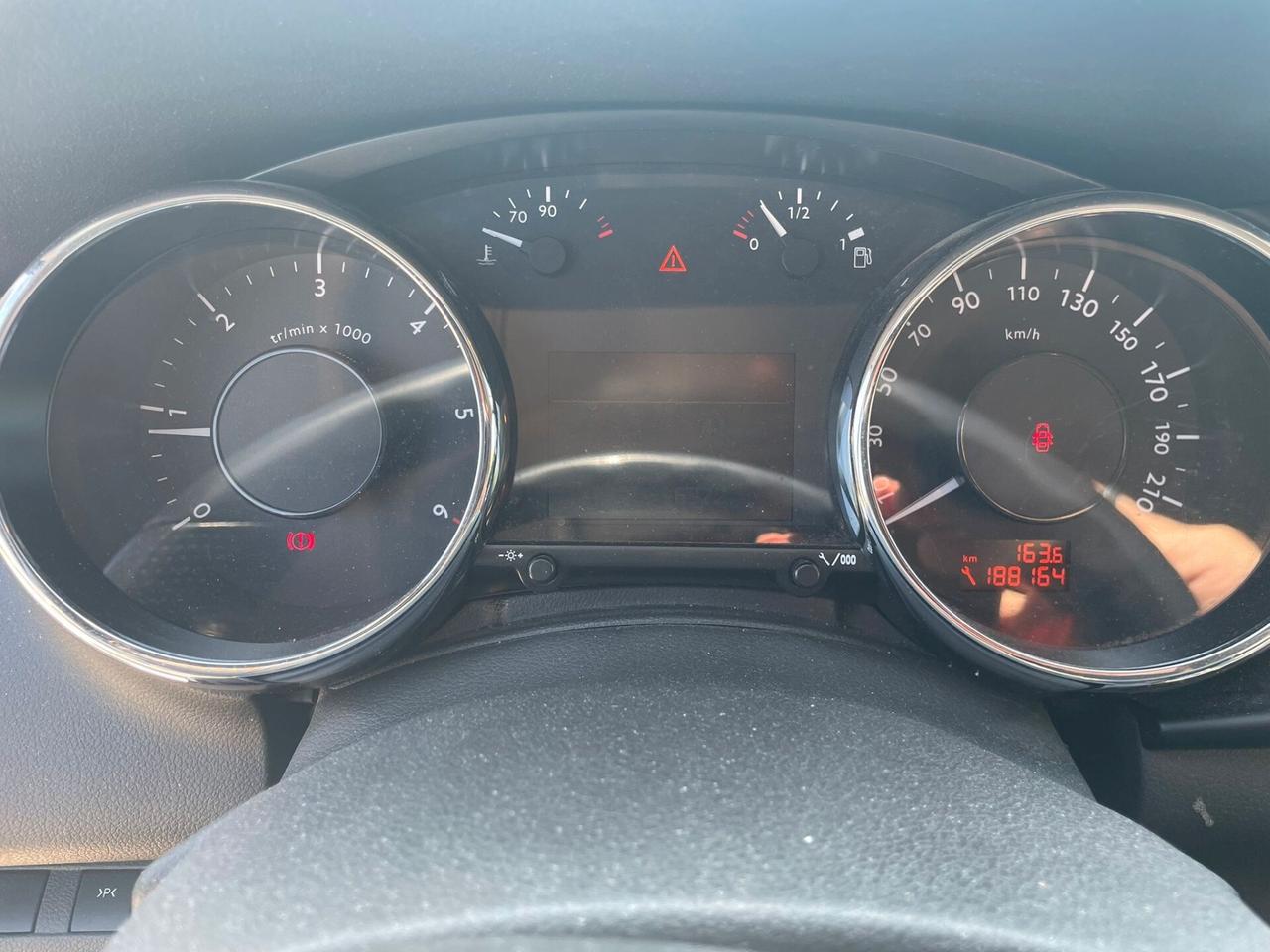 Peugeot 3008 BlueHDi 120 S&S Business