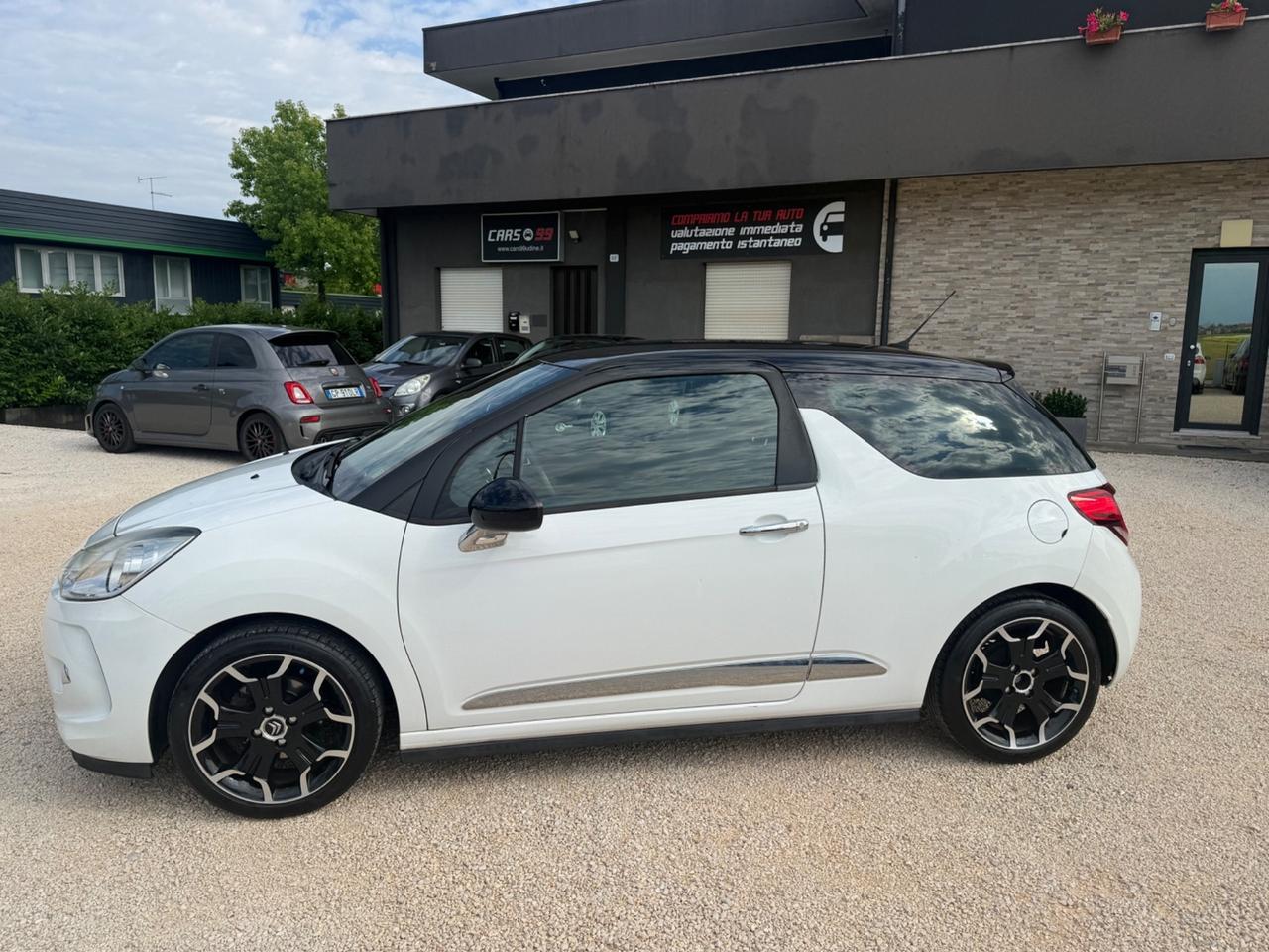 Ds DS3 3 1.2 VTi 82 Just Black