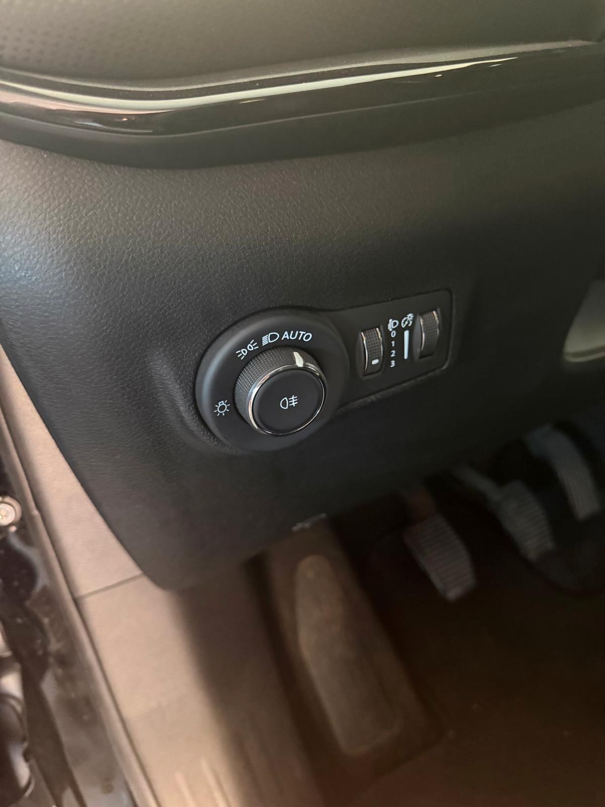 Jeep Compass 1.6 MJET 2WD Night Eagle