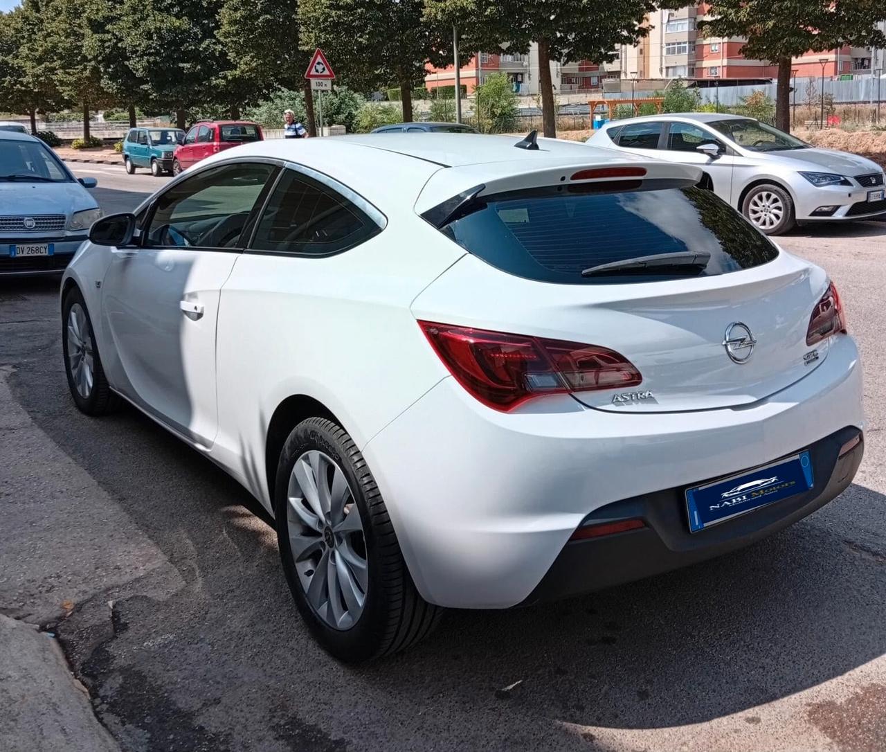 Opel Astra GTC 1.6 CDTI 110CV S&S 3 porte Cosmo