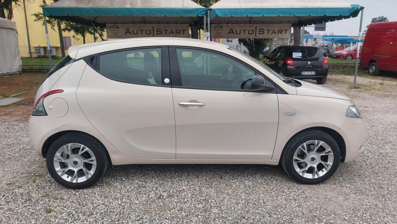 Lancia Ypsilon 1.2 69 CV 5 porte GPL Ecochic Gold