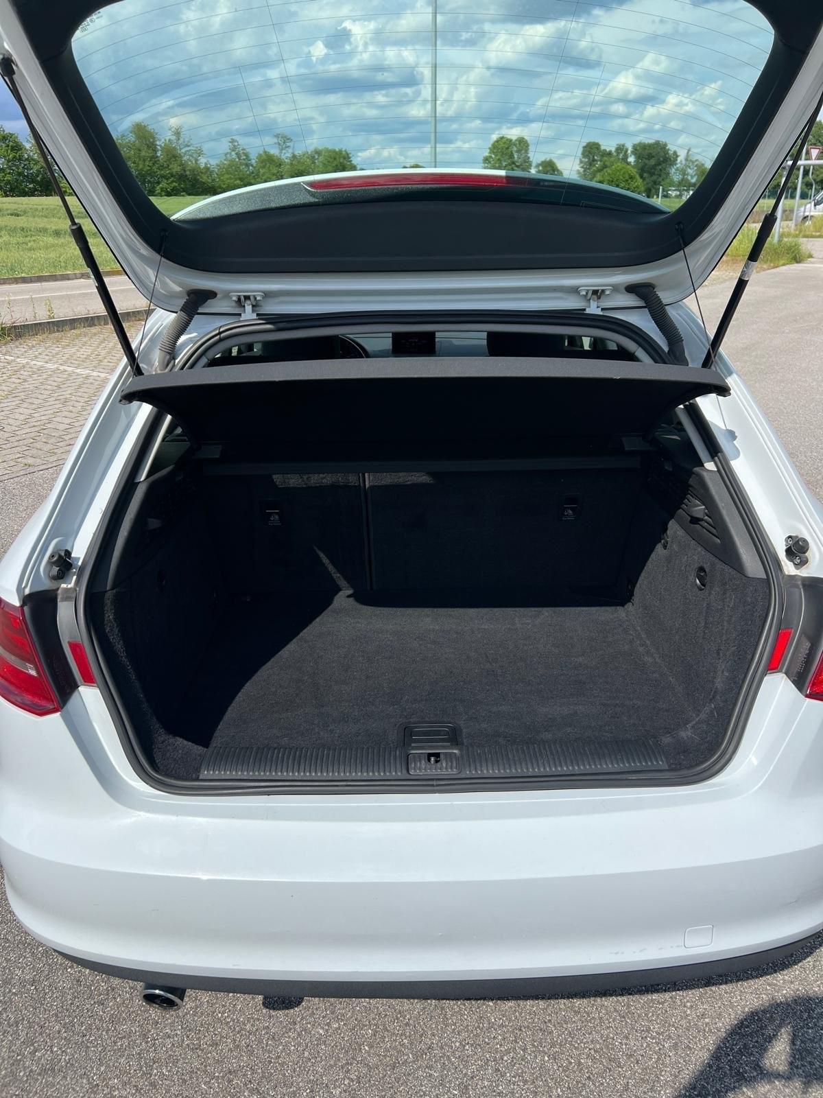 Audi A3 1.6 TDI clean diesel Ambition