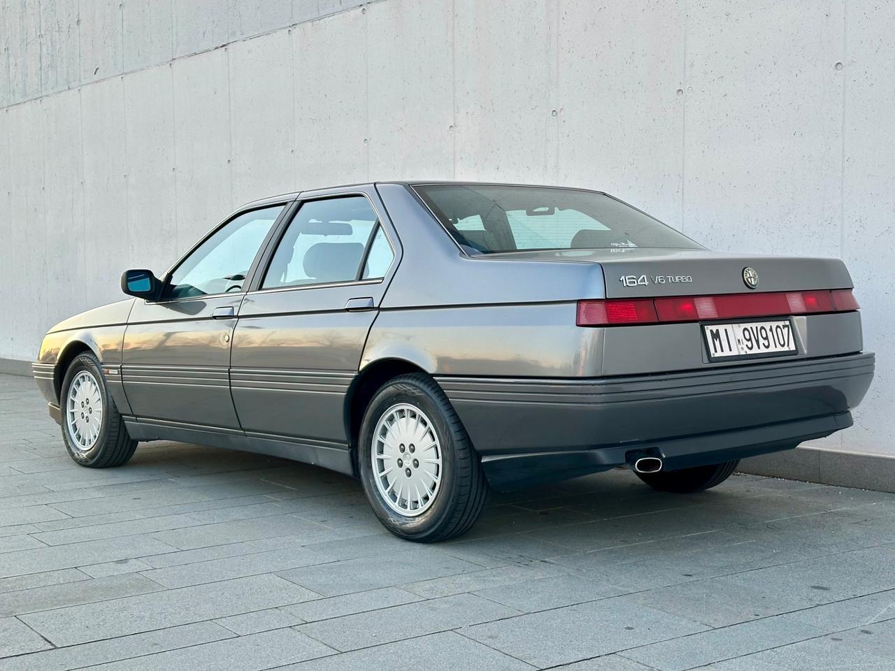 Alfa Romeo 164 2.0i V6 turbo motore nuovo