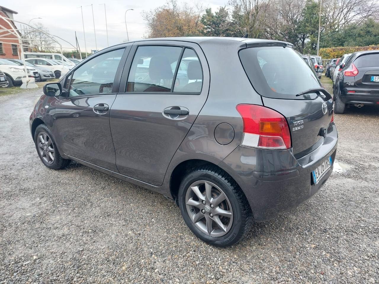 Toyota Yaris 1.0 5 porte UNICO PROPRIETARIO 12 MESI GARANZIA