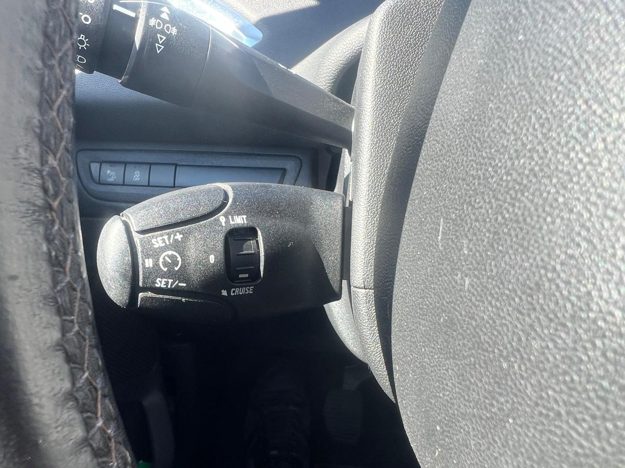 Peugeot 208 1.2 VTi 82 CV 3 porte Allure