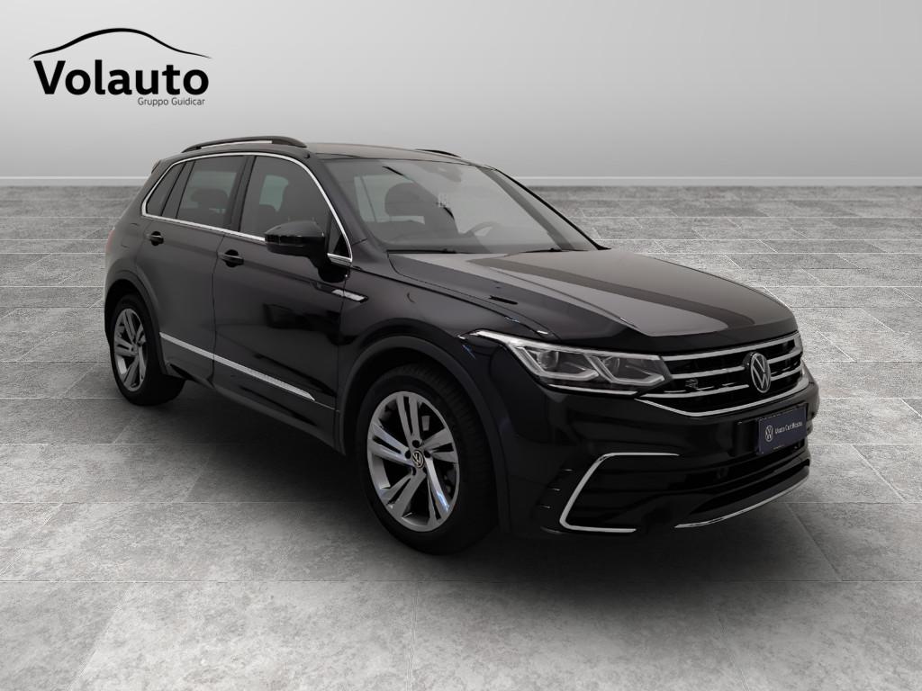 VOLKSWAGEN Tiguan II 2021 - Tiguan 1.5 tsi R-Line 150cv dsg
