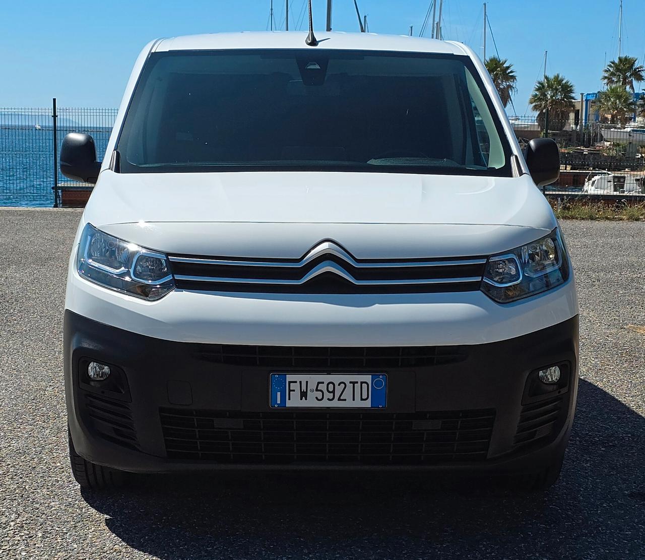 Citroen Berlingo BlueHDi 100 S&S Van M Club (1000Kg)