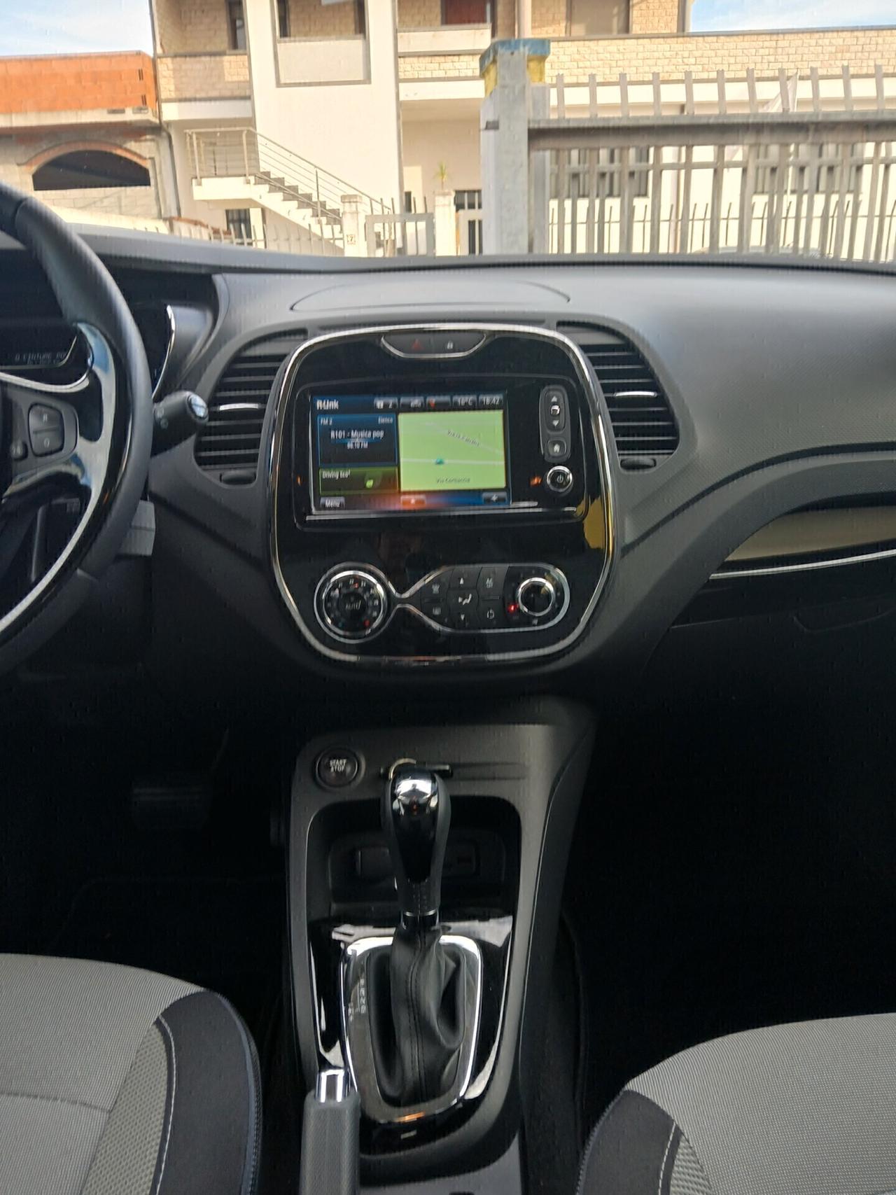 RENAULT Captur Energy R-Link 1.200 TCE 120cv Autom.