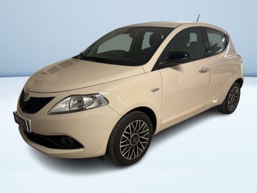 Lancia Ypsilon 1.2 GOLD ECOCHIC GPL 69CV MY16