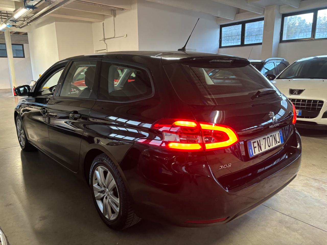 Peugeot 308 BlueHDi 120 SS SW Business