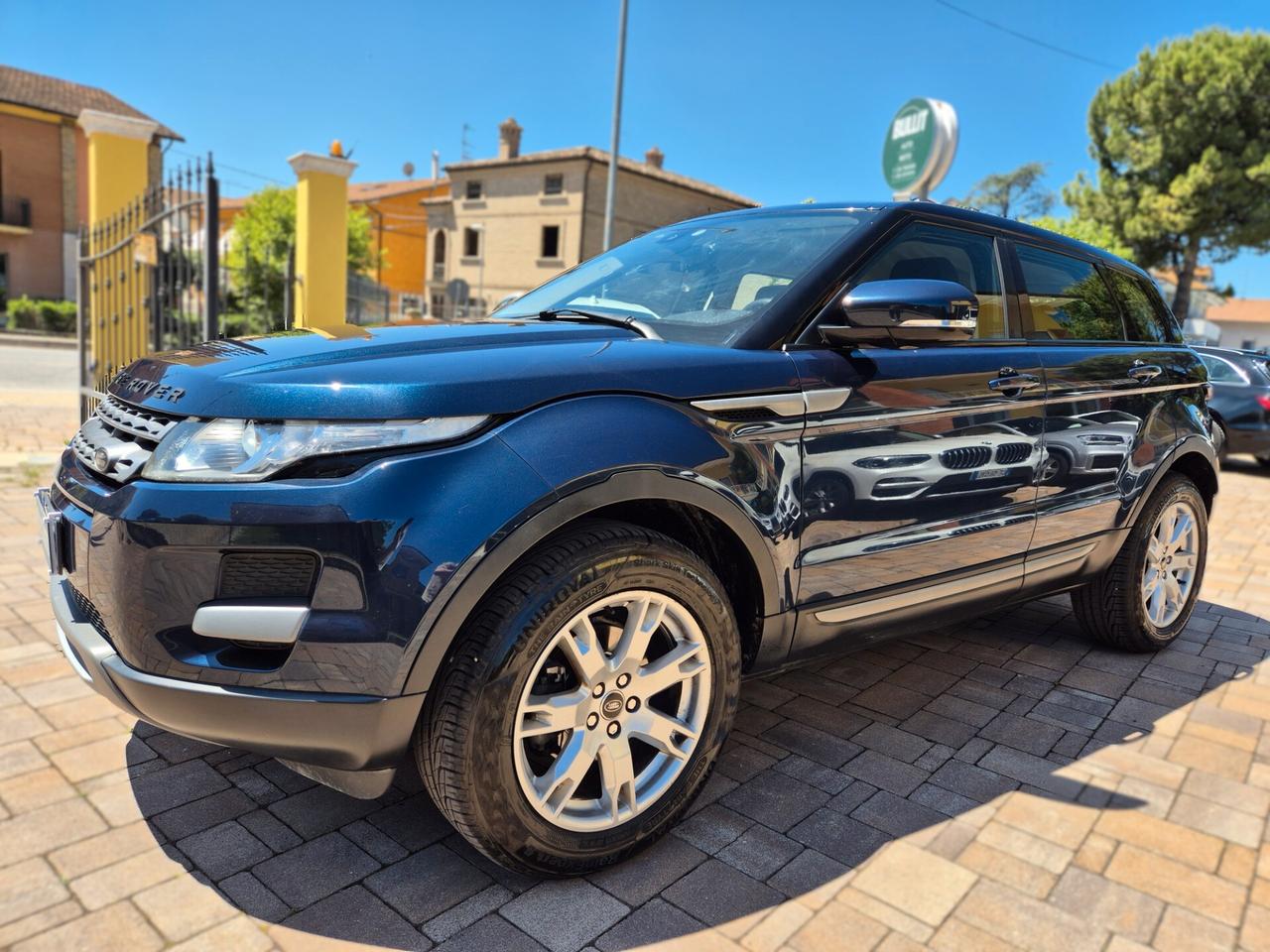 Land Rover Range Rover Evoque Range Rover Evoque 2.2 TD4 5p. Dynamic