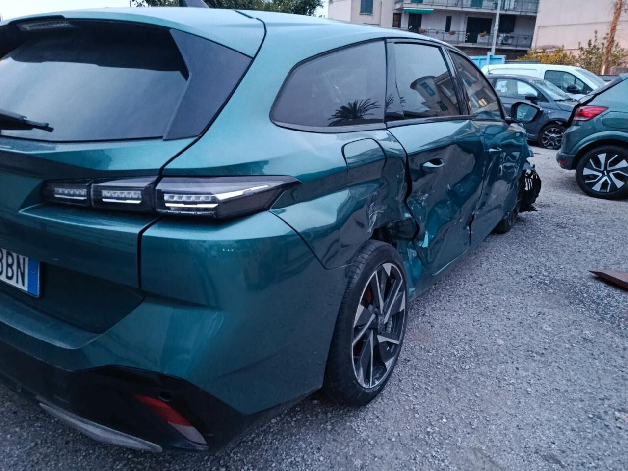 Peugeot 308 BlueHDi 130 S&S EAT8 SW GT-2022