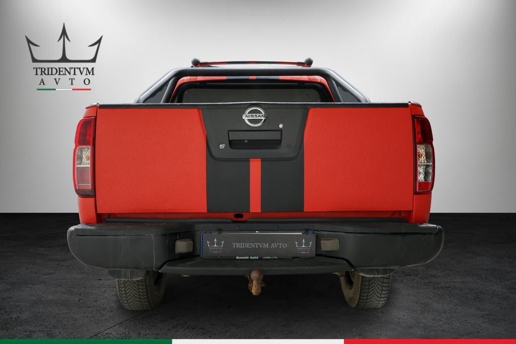 Nissan Navara 2.5 dci d.cab LE 174cv