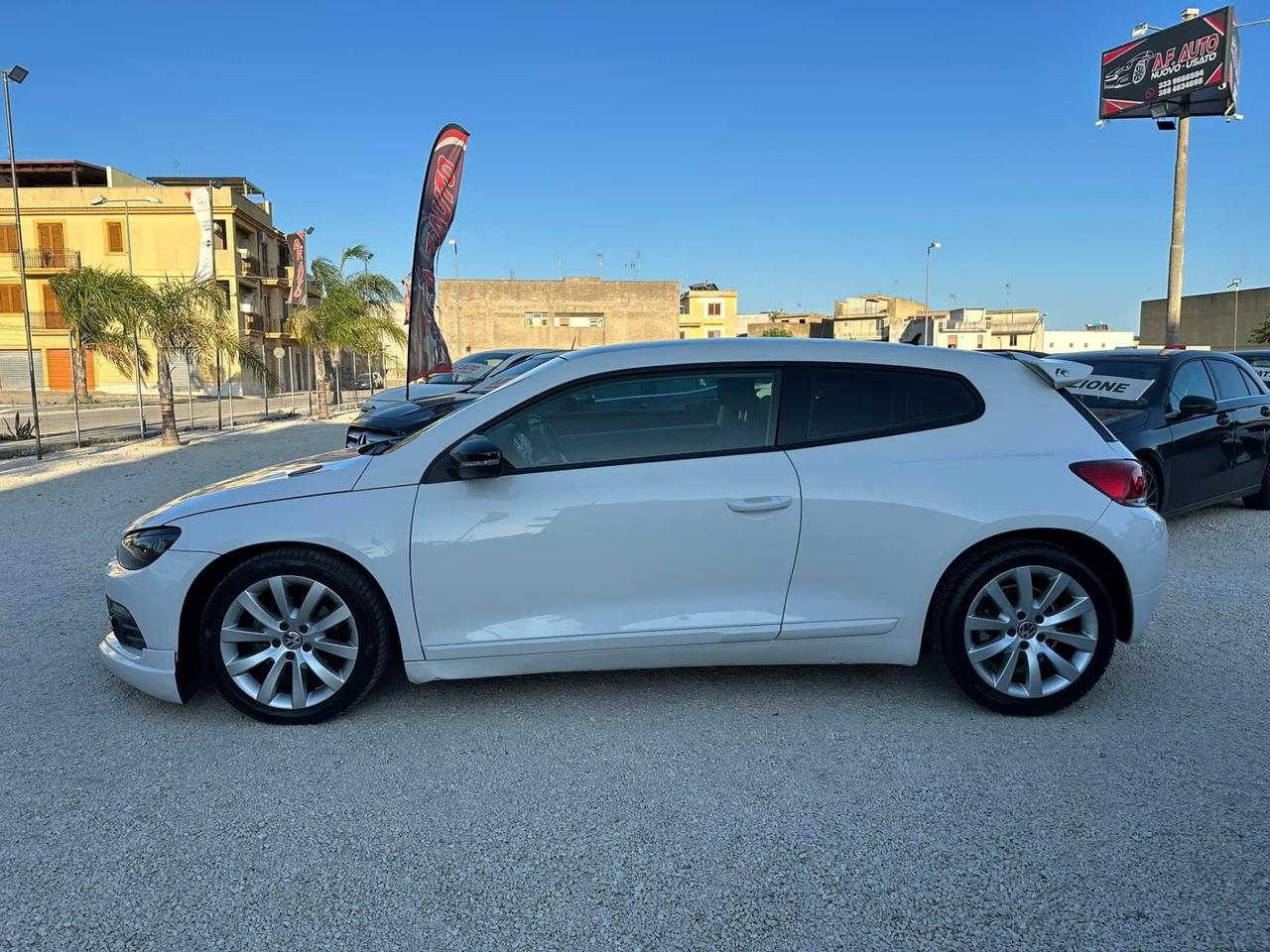 Volkswagen Scirocco 2.0 TDI 140CV DPF