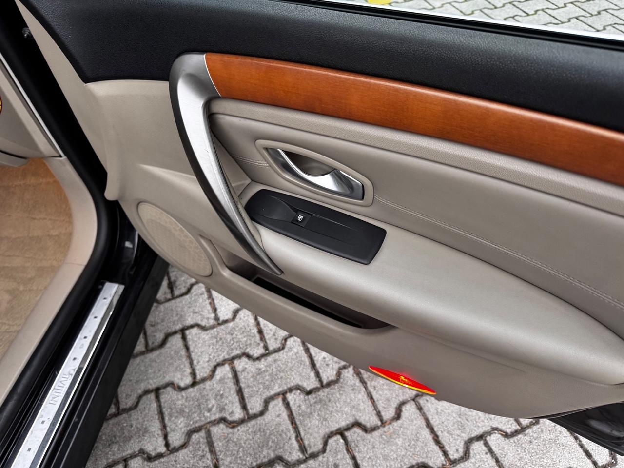 Renault Laguna 2.0 dCi 150CV SporTour Automatica