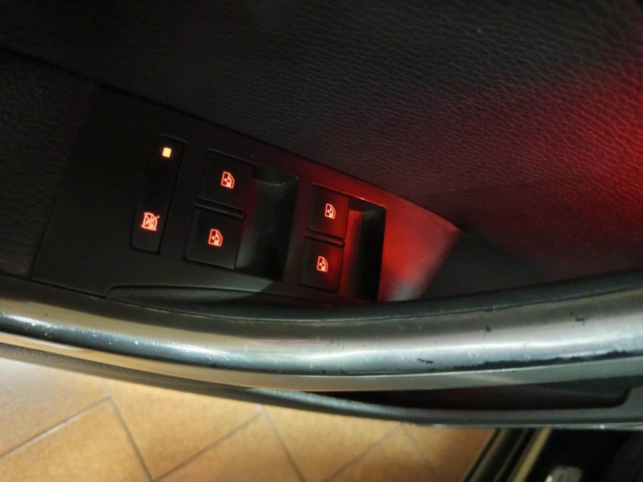 Opel Astra 1.7 CDTI 125CV 5 porte Cosmo ok neopatentati