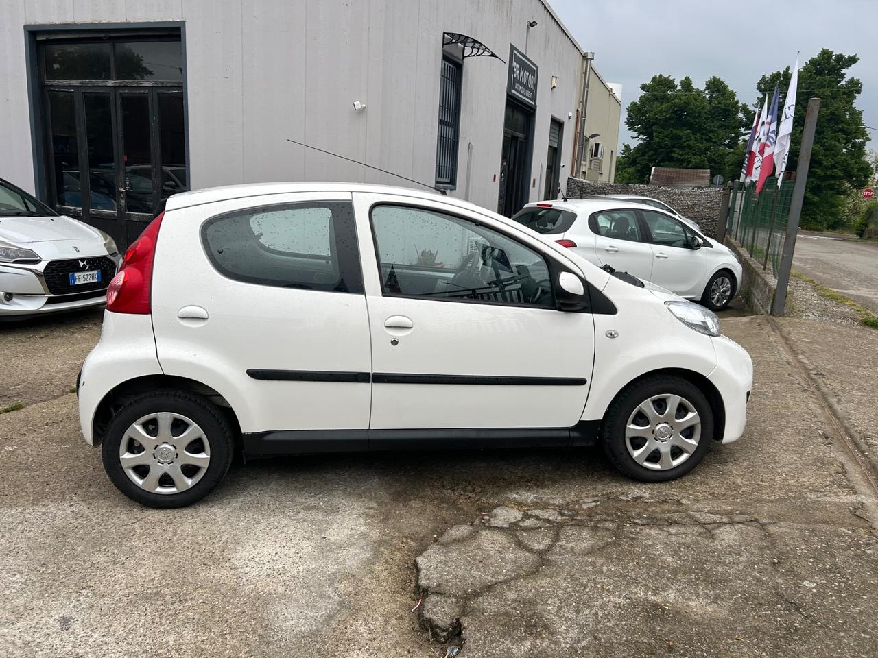 Peugeot 107 1.4 HDi 5p. Plaisir