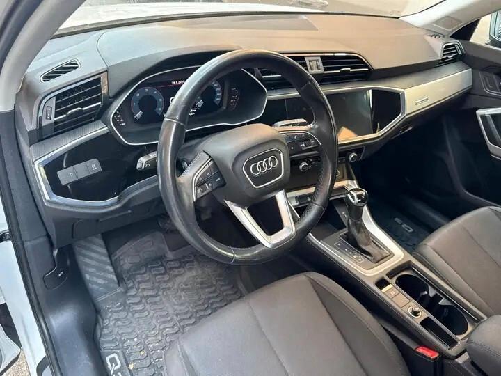 Audi Q3 35 TDI S tronic Business Advanced