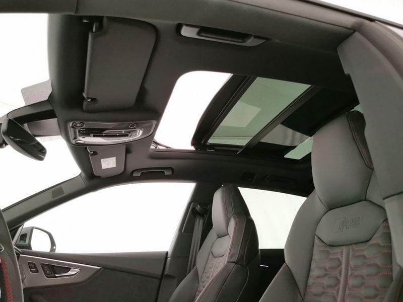 Audi Q8 RS 4.0 mhev 48V performance 640cv tiptronic