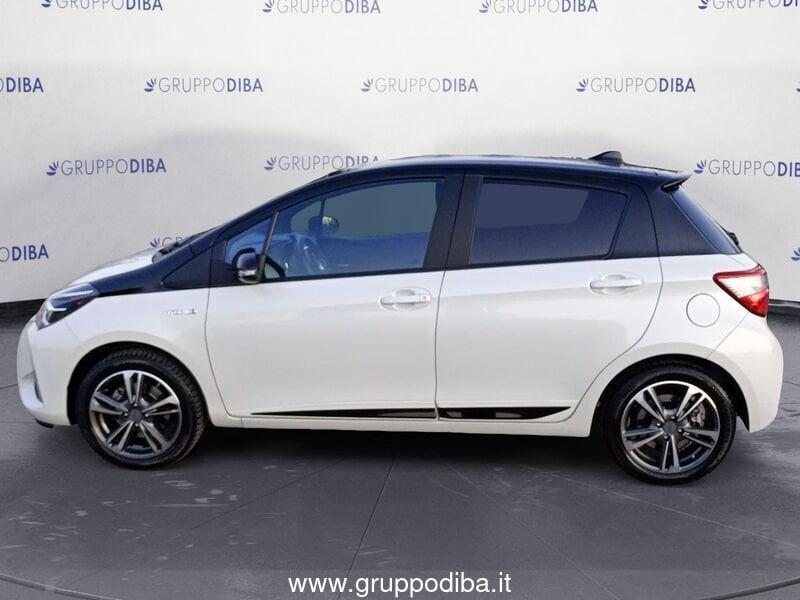 Toyota Yaris III 2017 5p Benzina 5p 1.5h y20 Bitone