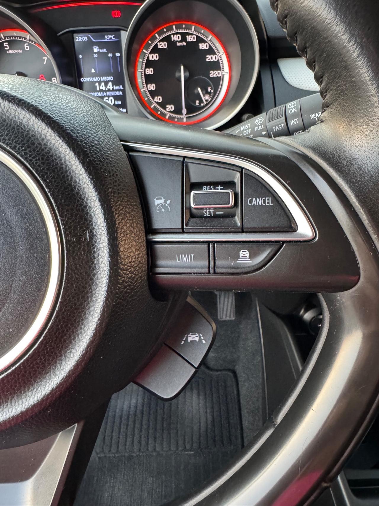 Suzuki Swift 1.2 Hybrid FARI FULL LED/UNICO PROPRIETARIO