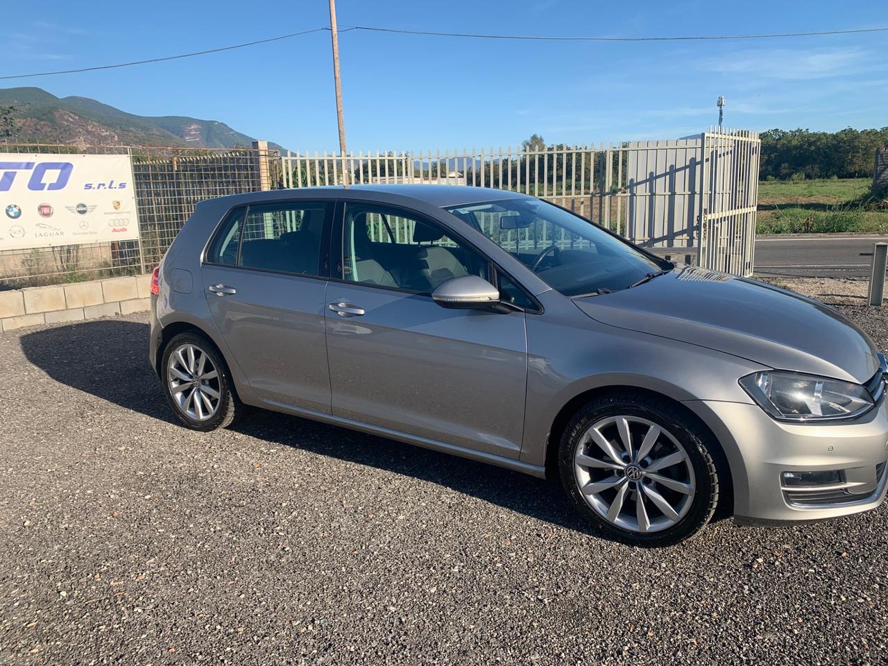 Volkswagen Golf 1.6 TDI 110cv 5p Highline - 2017